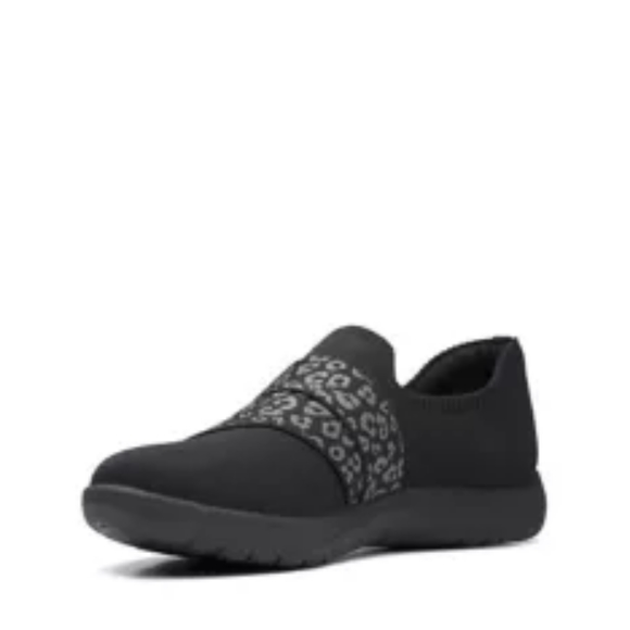 CLARKS 👣Adella Stride Cloudsteppers in Black Knit foot wear - Picture 3 of 16